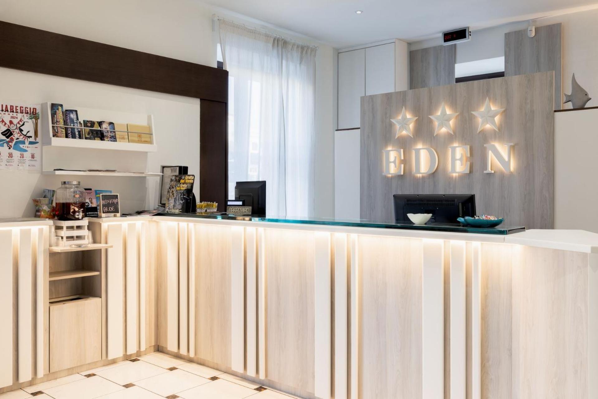 Hotel Eden เวียเรจโจ ภายนอก รูปภาพ